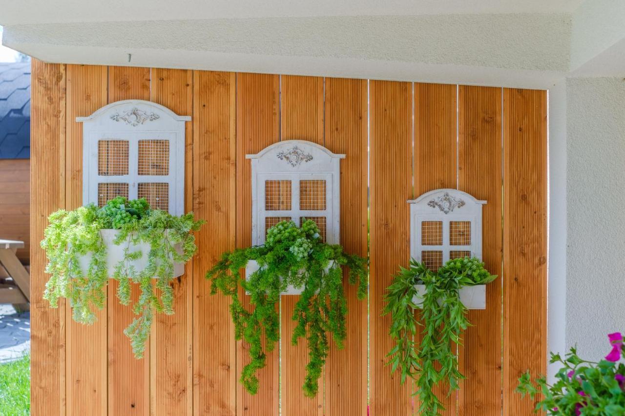 Tybet Domki I Apartamenty Bukowina Tatrzańska Exterior foto